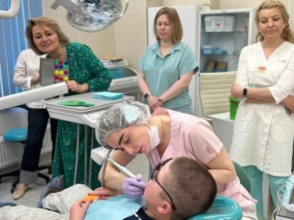 Иркутские стоматологи прошли обучение по работе с детьми с расстройствами аутистического спектра