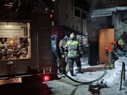 В Иркутске сгорела мастерская по ремонту майнингового оборудования