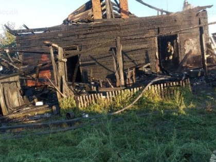Два человека погибли при пожаре в Тулунском районе