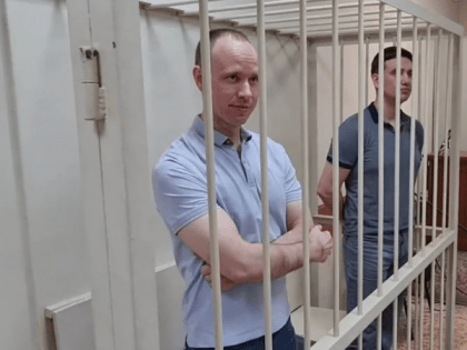 Осужденный за мошенничество депутат иркутского Заксобрания Левченко лишен мандата