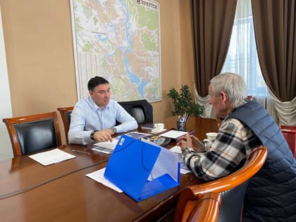 Мэр Иркутска обсудил проектирование развязок с заслуженным строителем РФ Анатолием Косяковым