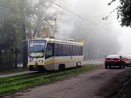 Совещание губернатора и мэра Иркутска в трамвае, заросший Ангарск и царь из Саянска