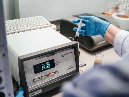 Ученые ТПУ нашли способ определить точные границы розлива нефти в воде — даже под слоем льда и снега