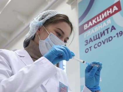 В Москве участвующие в испытаниях вакцины от COVID-19 подростки получат по 15 тысяч рублей