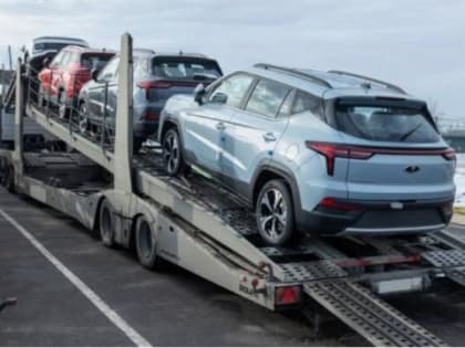 В Новосибирске и Иркутске начали продавать китайский «Москвич» с французского завода