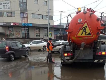 Из-за дождя и снега городские службы в Иркутске переведены на усиленный режим работы