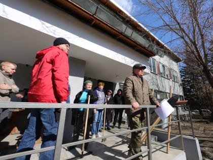 Традиционный субботник прошел в Иркутском научном центре