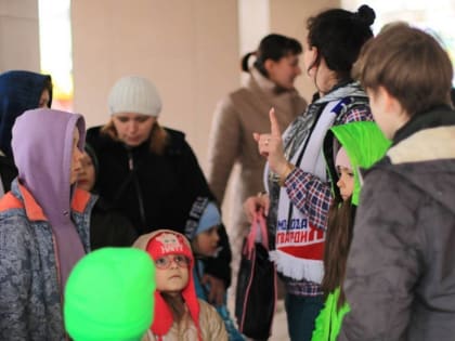 Молодогвардейцы Усть-Илимского района организовали поход в цирк для детей из семей мобилизованных