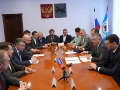 Глава Приангарья провел рабочую встречу с руководителем фракции ЛДПР в Госдуме