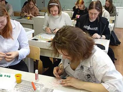 Создай модели молекул!