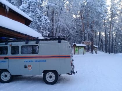 На Красноярских Столбах эвакуировали мужчину со сломанной рукой
