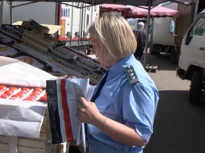 Опасные вирусы выявили в ходе проверок ранних овощей и фруктов в Иркутской области