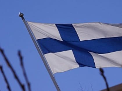 Финляндия укрепляет забор на границе с Россией