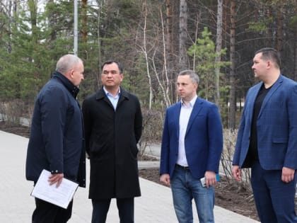 Сергей Тен проинспектировал реконструкцию дороги в Шелехове