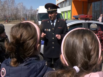 Практические занятия по безопасности на улицах провели для иркутских школьников