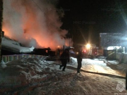Соседи спасли женщину из горящего дачного дома в Шелеховском районе