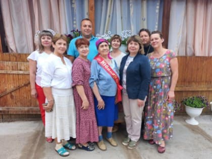Нина Матвеевна Гапеевцева из Кимильтея отметила 90-летний юбилей