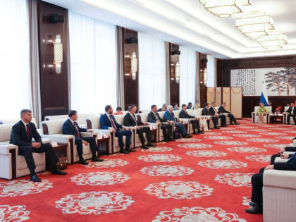 Александр Ведерников принял участие в официальном визите российской делегации в КНР