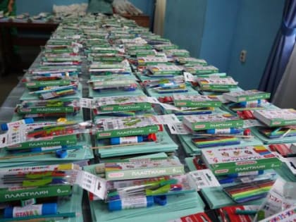 Депутаты ЗакСобрания объявили о старте благотворительных акций по сбору в школу детей из семей, нуждающихся в помощи