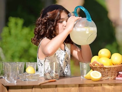 Какие напитки опасно пить в жару