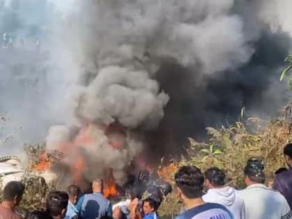 72 человека погибли при падении самолета в Непале (Видео)