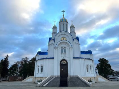 Престольный праздник в Покровском храме села Пивовариха возглавил правящий архиерей