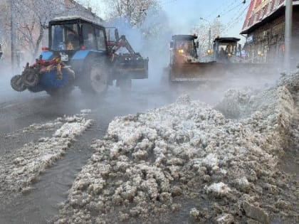 Последствия коммунальной аварии в Иркутске устраняют 40 рабочих более 20 единица техники