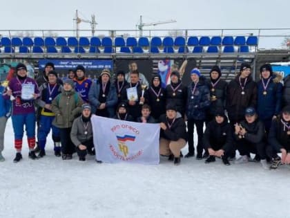 Сборная Геологоразведочного техникума ИРНИТУ по хоккею с мячом – лидер областного турнира