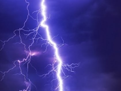 Синоптики предсказали грозу и сильный дождь 13 июля