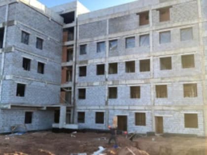 Строительная готовность поликлиники в Качуге достигла 40%