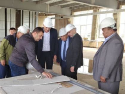 Азат Кадыров осмотрел спортобъекты в Иркутской области