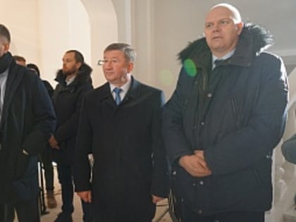 Депутаты Думы оценили работы по восстановлению бань Курбатова и Русанова