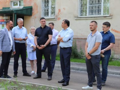 Шесть дворов обновляют в Свердловском округе Иркутска по нацпроекту в этом году