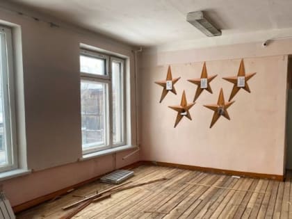 В Усть-Куте начали демонтаж школы № 7 в посёлке Мостоотряд