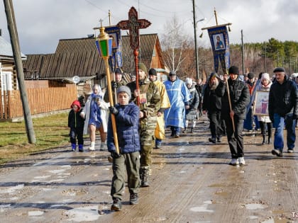 Православные прошли крестным ходом от Бирюсинска до Авдюшино