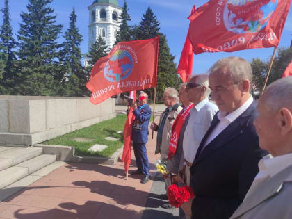 Коммунисты Иркутска отметили день окончания Второй мировой войны