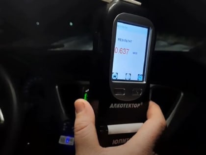 Сотрудники полиции задержали пьяную иркутянку без прав за рулем УАЗа Patriot в Боханском районе