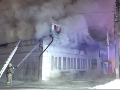 Кафе «Речка» в Иркутске сгорело на площади более 200 квадратных метров