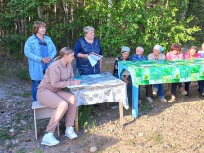 Ольга Безродных приняла участие в сходе жителей микрорайона Саянская деревня в Зиминском районе