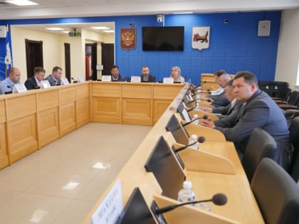 Итоги первой муниципальной недели подвели в Заксобрании