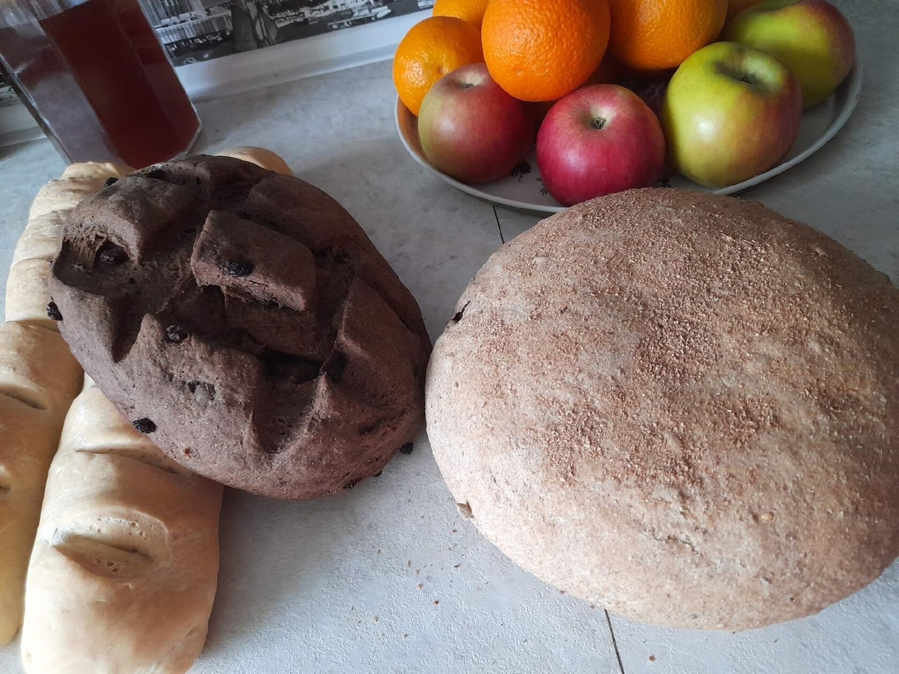 хлеб ароматный. хлебное дерево (artocarpus altilis, breadfruit, pana). томатный хлеб. джекфрут (индийское хлебное дерево). хлебное дерево из семейства тутовых.