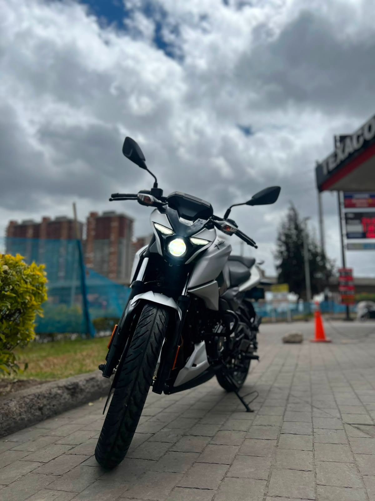 Se Vende  Bajaj / Pulsar N160 /2024 19.000 Km / Único Dueño