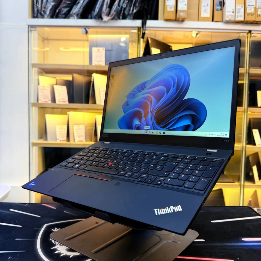 LENOVO LENOVO THINKPAD P15S I7 1185G7 16GB 512GB SSD NVIDIA T500 4GB VRAM 15.6' - LAPTOP