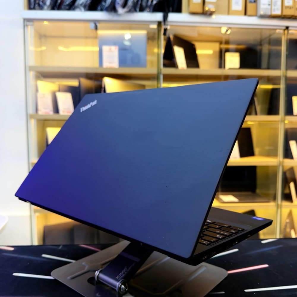 LENOVO LENOVO THINKPAD P15S I7 1185G7 16GB 512GB SSD NVIDIA T500 4GB VRAM 15.6' - LAPTOP vue 7