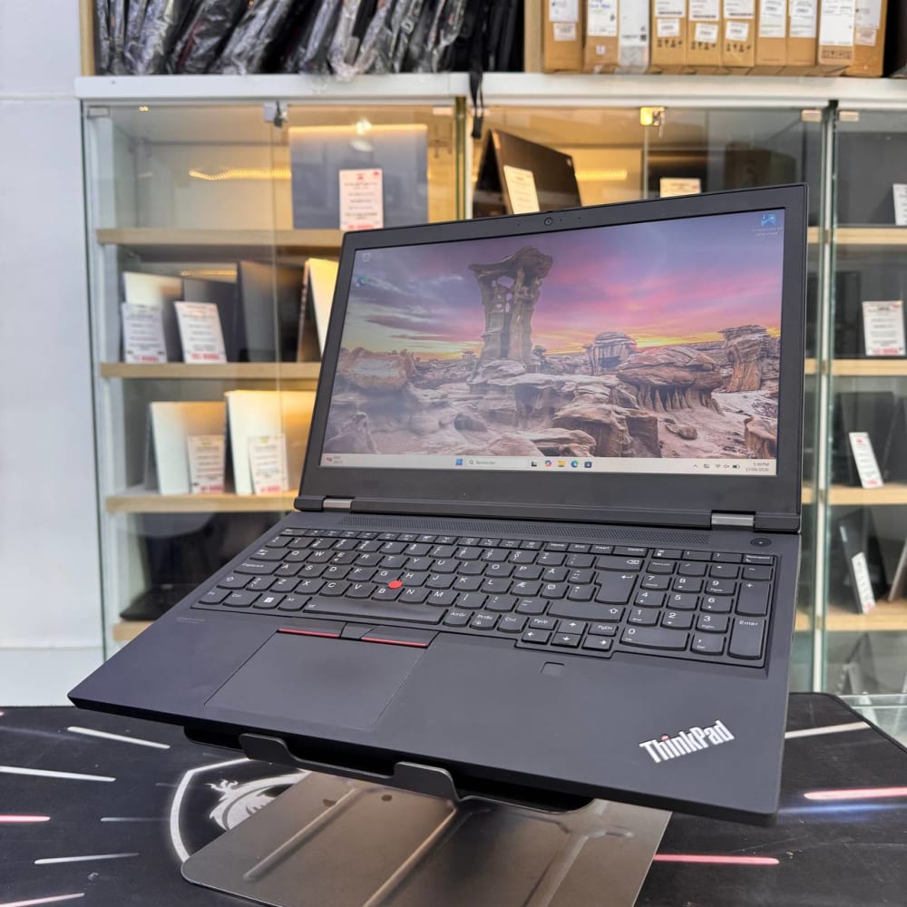 LENOVO LENOVO THINKPAD P15 GEN1 I7 10850H 32GB 512GB SSD QUADRO T2000 4GBVRAM 15.6' - LAPTOP