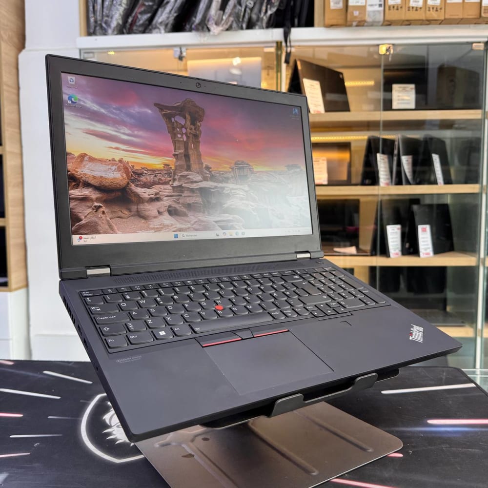LENOVO LENOVO THINKPAD P15 GEN1 I7 10850H 32GB 512GB SSD QUADRO T2000 4GBVRAM 15.6' - LAPTOP vue 5