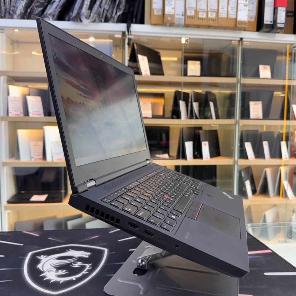 LENOVO LENOVO THINKPAD P15 GEN1 I7 10850H 32GB 512GB SSD QUADRO T2000 4GBVRAM 15.6' - LAPTOP vue 7