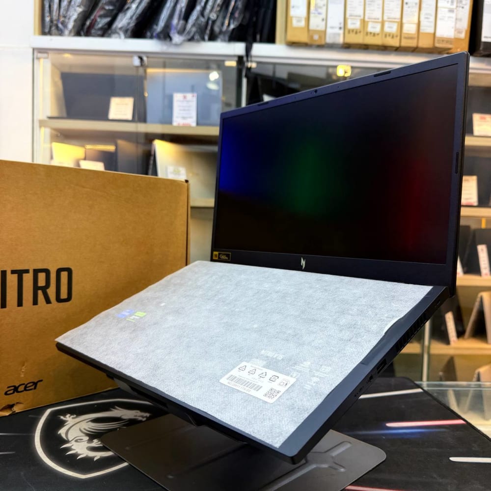 ACER ACER NITRO V15 I7 13620H 16GB 1000GB SSD RTX 5060 8GBVRAM 15.6'' FHD 165HZ - LAPTOP GAMER vue 2