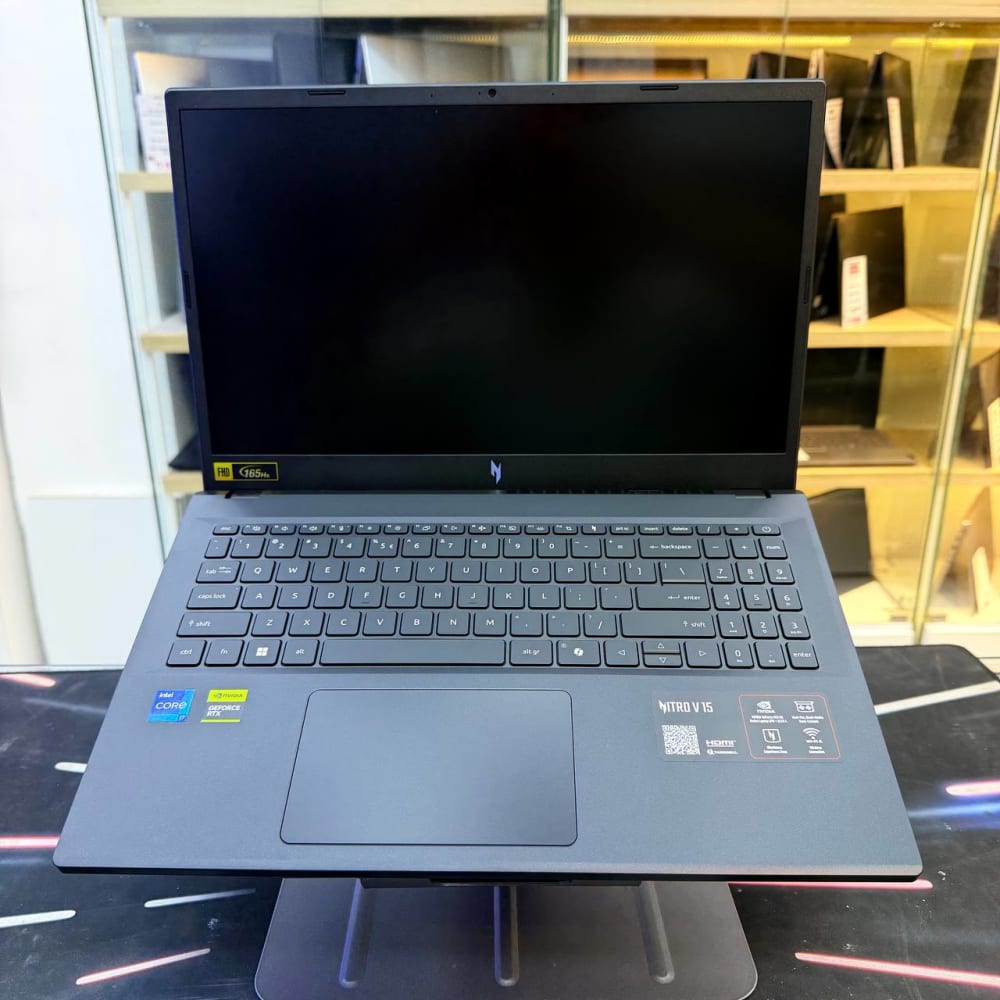 ACER ACER NITRO V15 I7 13620H 16GB 1000GB SSD RTX 5060 8GBVRAM 15.6'' FHD 165HZ - LAPTOP GAMER vue 6
