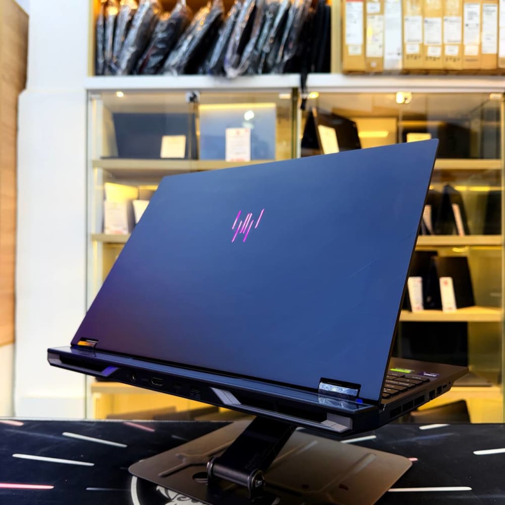 ACER ACER PREDATOR HELIOS NEO 16 ULTRA 9 275HX 32GB 1000GB SSD RTX 5070 8GBVRAM 16'' 240HZ - LAPTOP GAMER vue 8